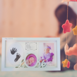 Love рамката со отпечатоци