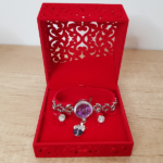 Сет накит со рачен часовник во декоративна кутија