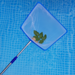 Мрежичка за чистење базен со рачка