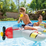 Intex Авион со пиштол на вода