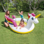 Intex еднорог базен со распрскувач