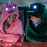 Ќебенце со очи со светло